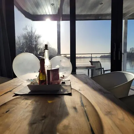 Houseboat Villa.nautica * Вісбаден