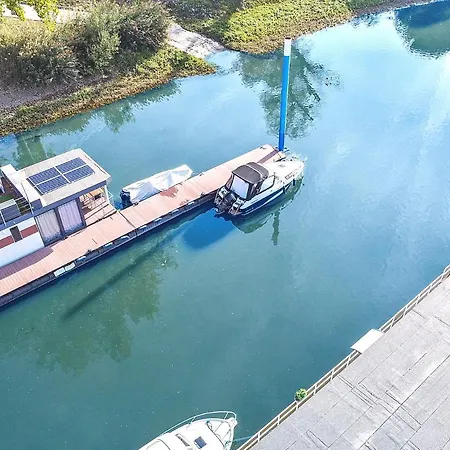 Houseboat Villa.nautica * Вісбаден