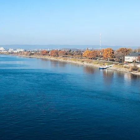 Houseboat Villa.nautica Ботель